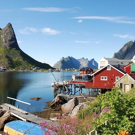 Reine Retro Villa - Cozy Villa With A Fantastic View Exterior foto