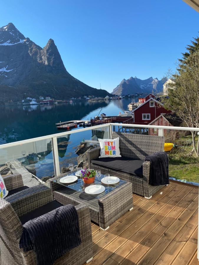 Reine Retro Villa - Cozy Villa With A Fantastic View Exterior foto