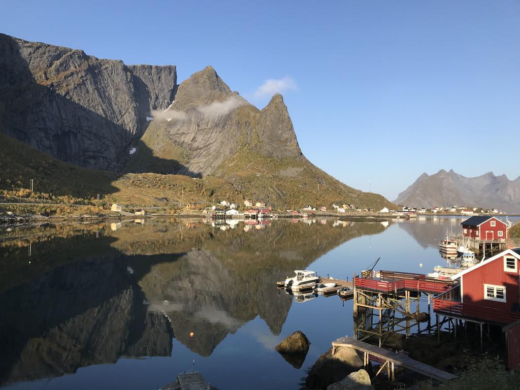 Reine Retro Villa - Cozy Villa With A Fantastic View Exterior foto